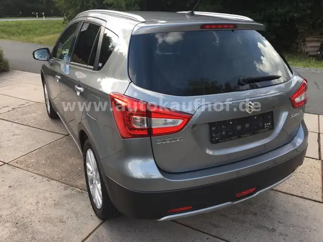 Suzuki SX4 view 6