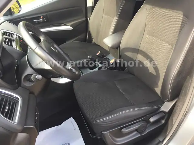 Suzuki SX4 view 15