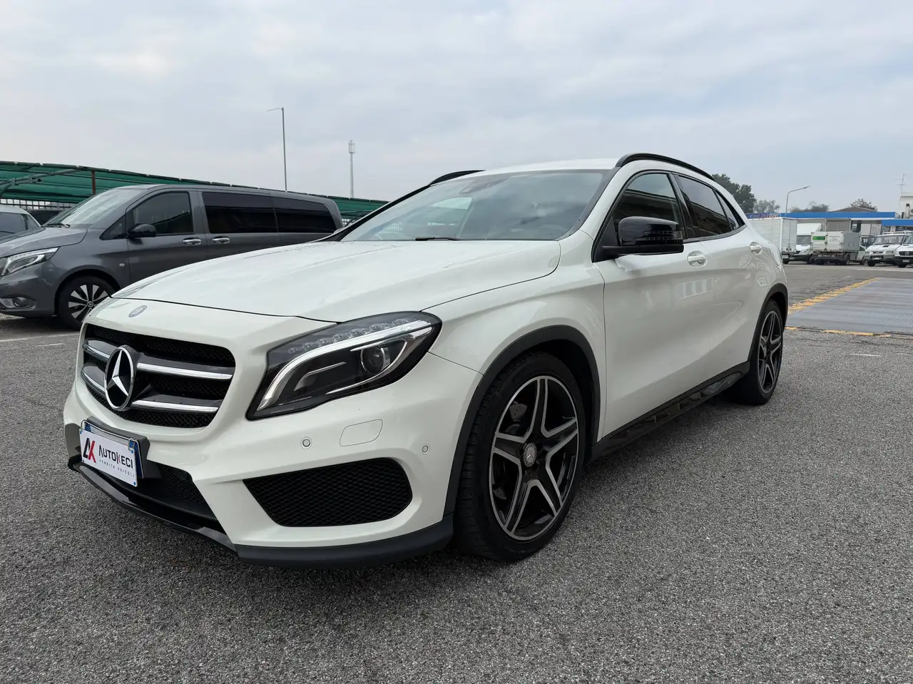 Mercedes-Benz GLA 220