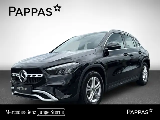 Mercedes-Benz GLA 200 Navi PTS SHZ LED EASY-PACK Wide Cam