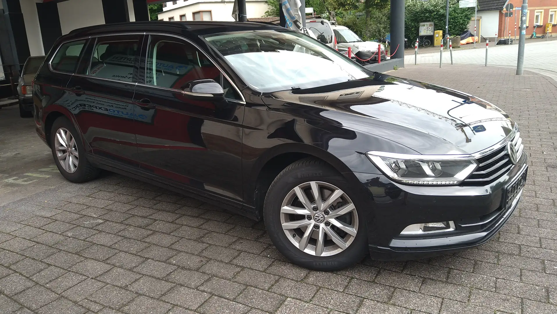 Volkswagen Passat 1,6 TDI  SCR  DSG  Comfortline Noir - 2