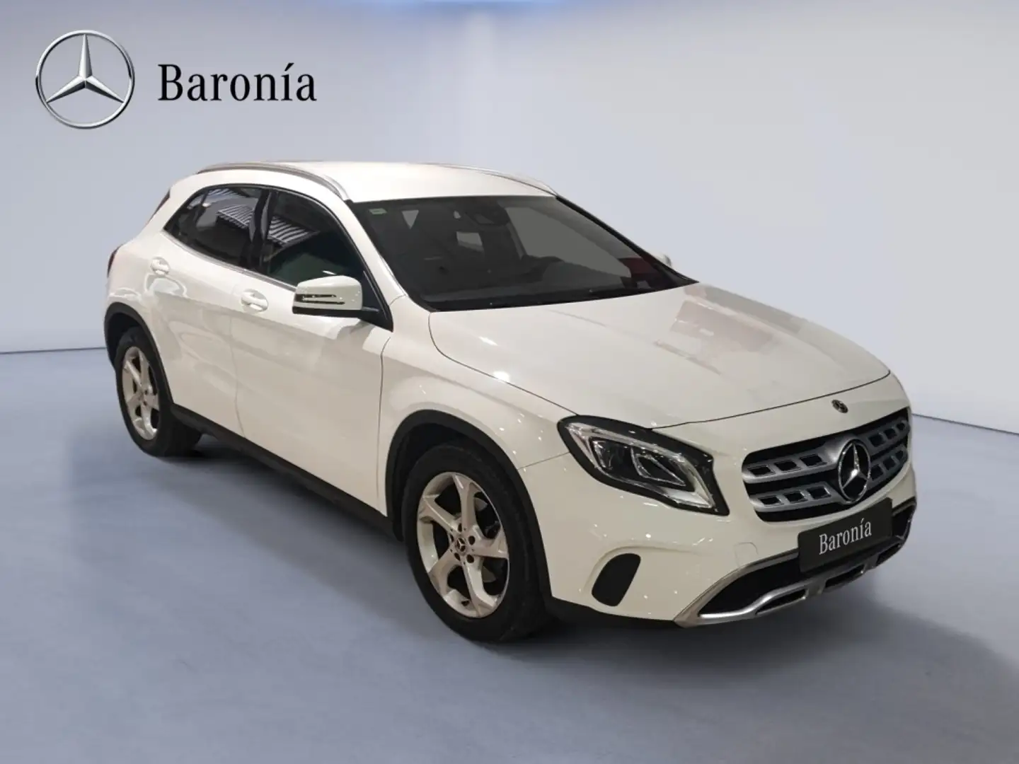 Mercedes-Benz GLA 180 Weiß - 1
