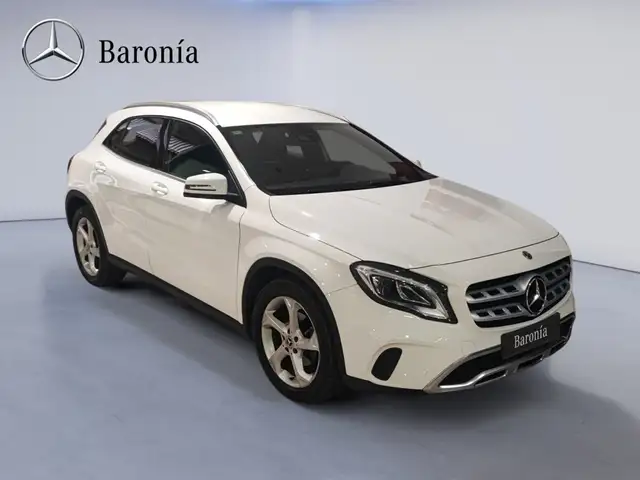 Mercedes-Benz GLA 180