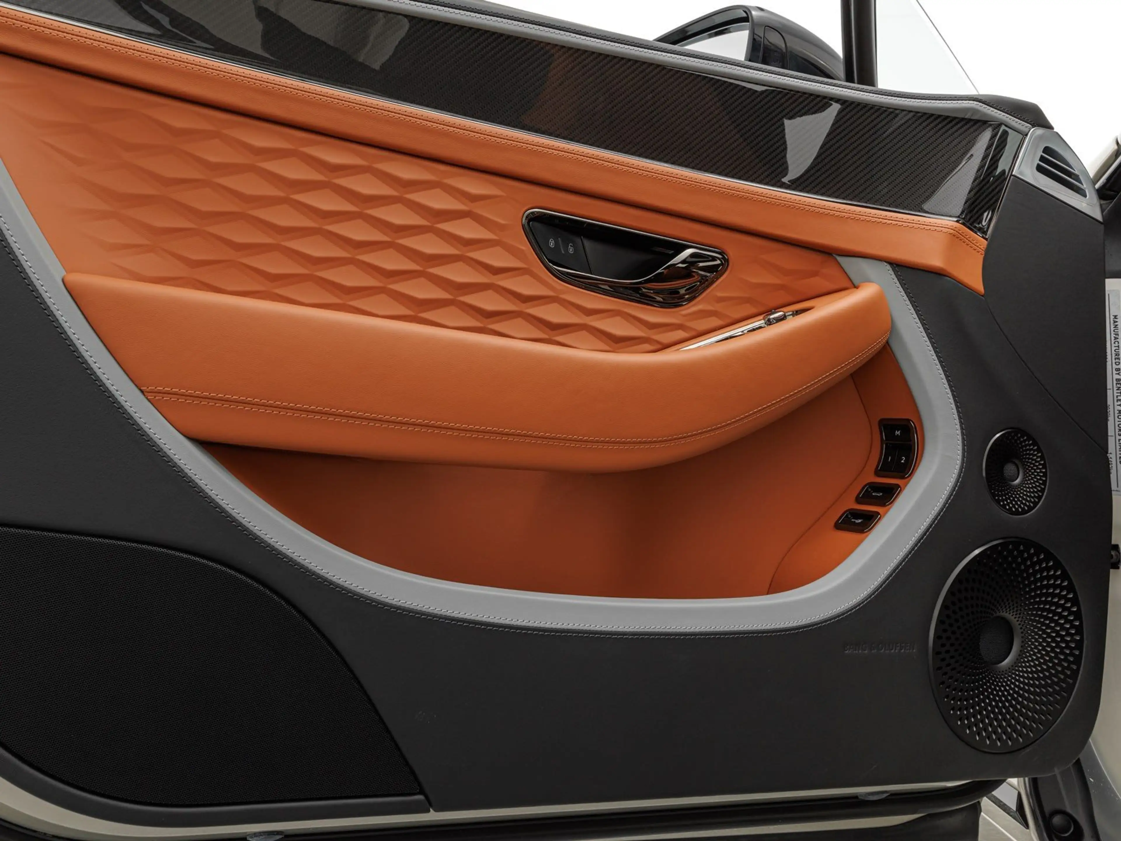Bentley Continental GT V8 Hybrid  / Wellness Seating — photo 9