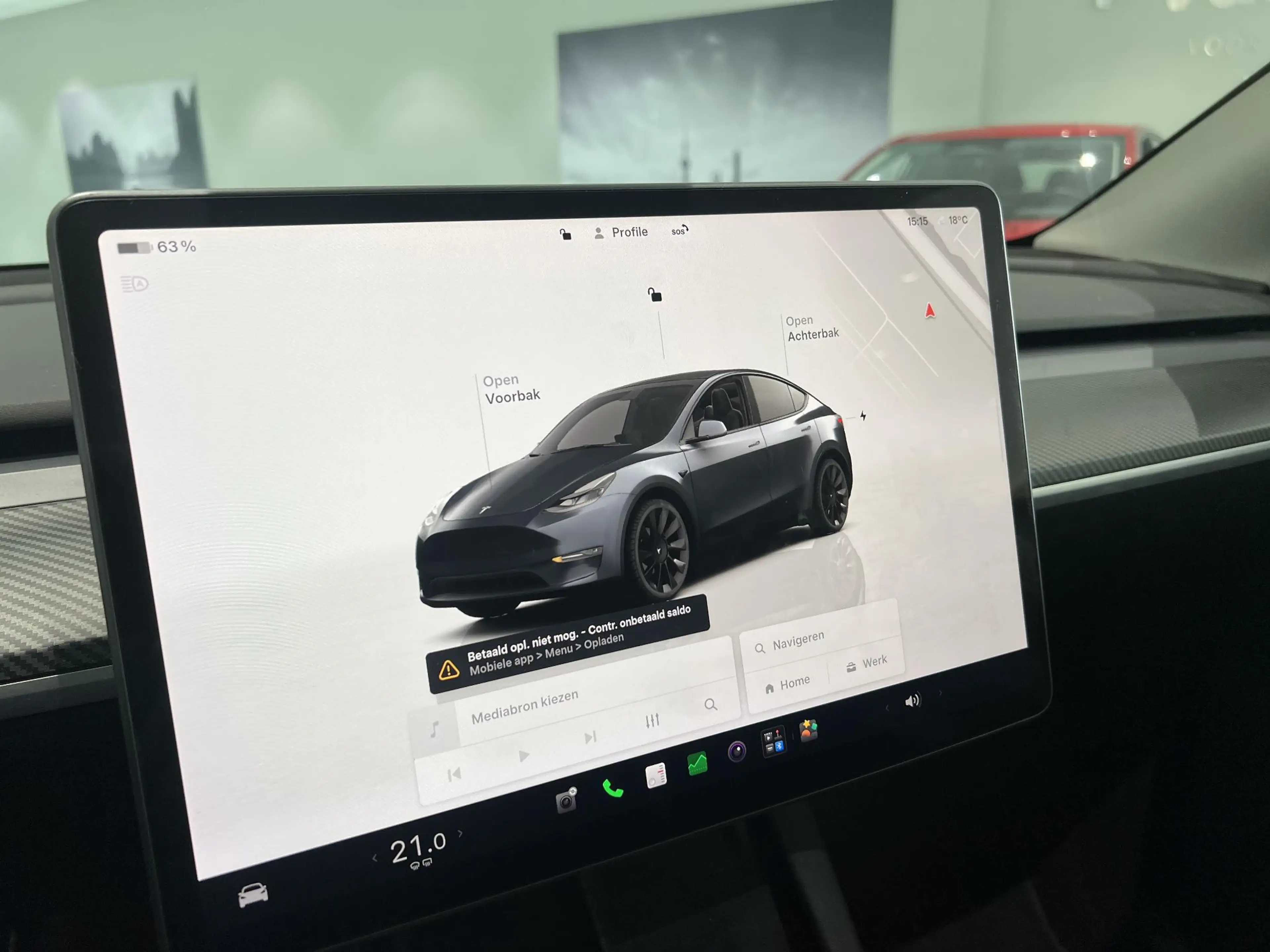 Tesla Model Y Long Range AWD 75 kWh — photo 11