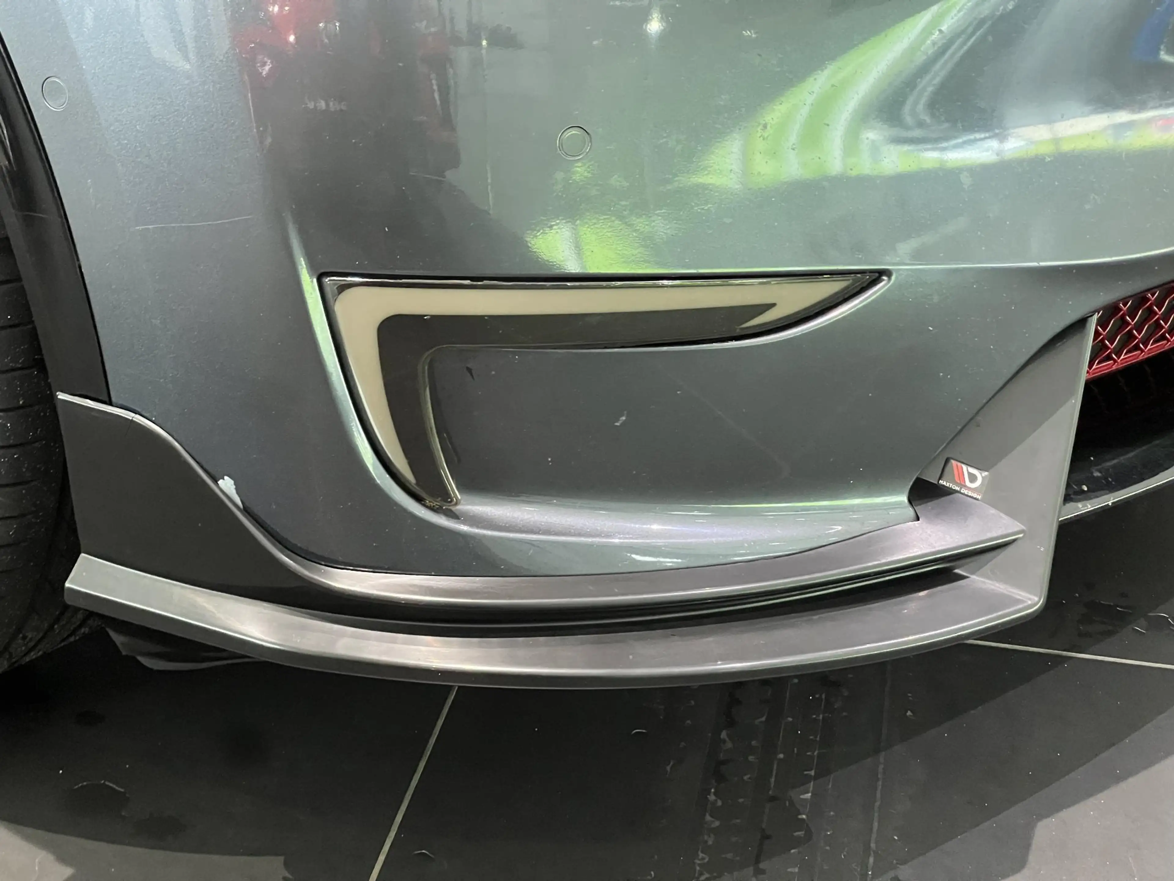 Tesla Model Y Long Range AWD 75 kWh — photo 12
