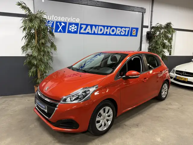 2018 Peugeot 208 in Orange for sale