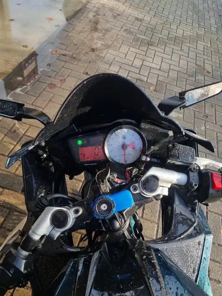 Yamaha YZF-R125 - foto 7