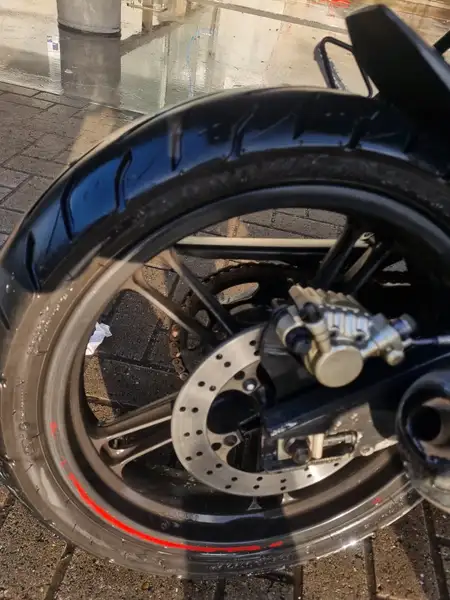 Yamaha YZF-R125 - foto 8