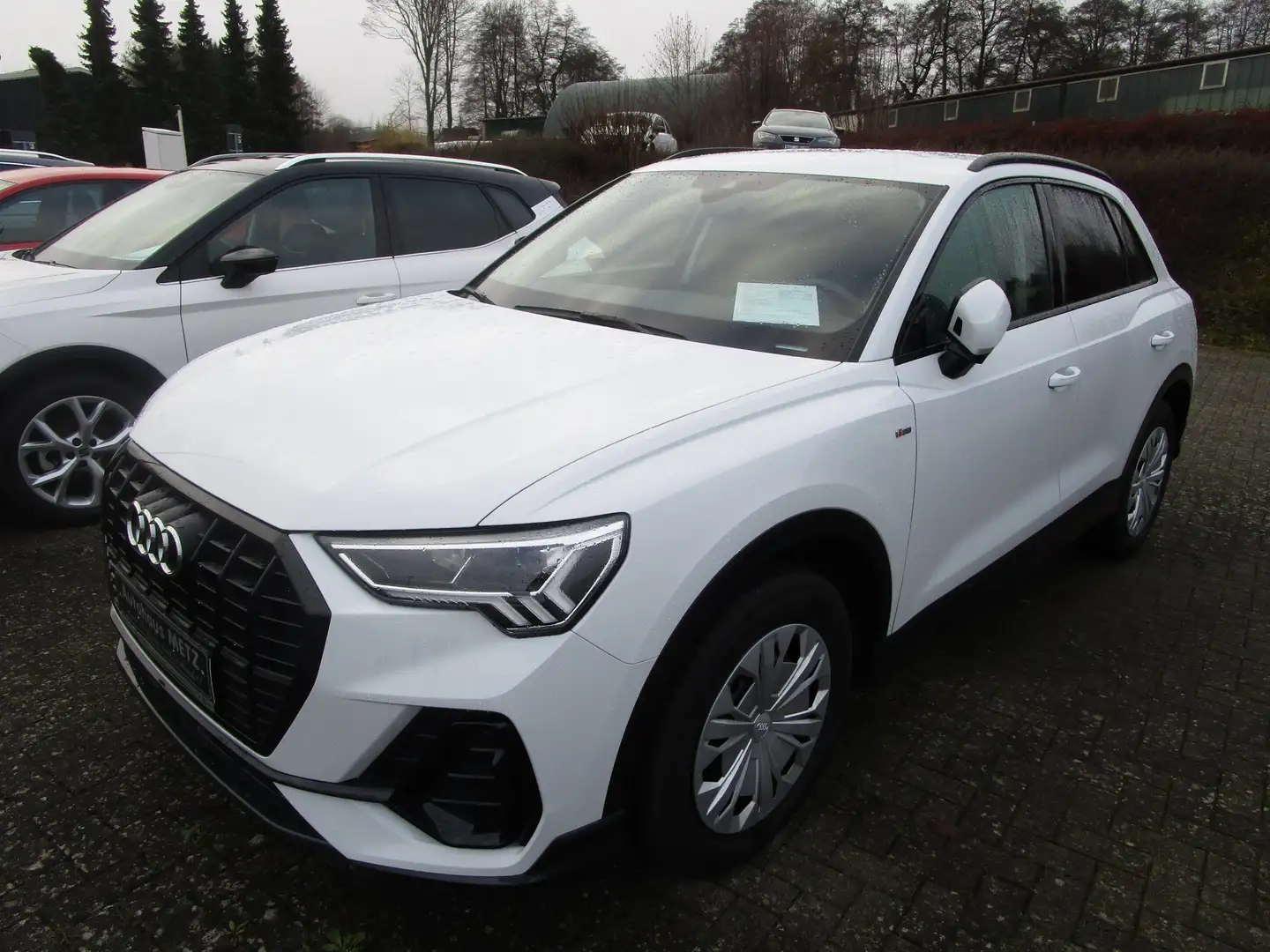 Audi Q3 35 TFSI S line Wit - 1