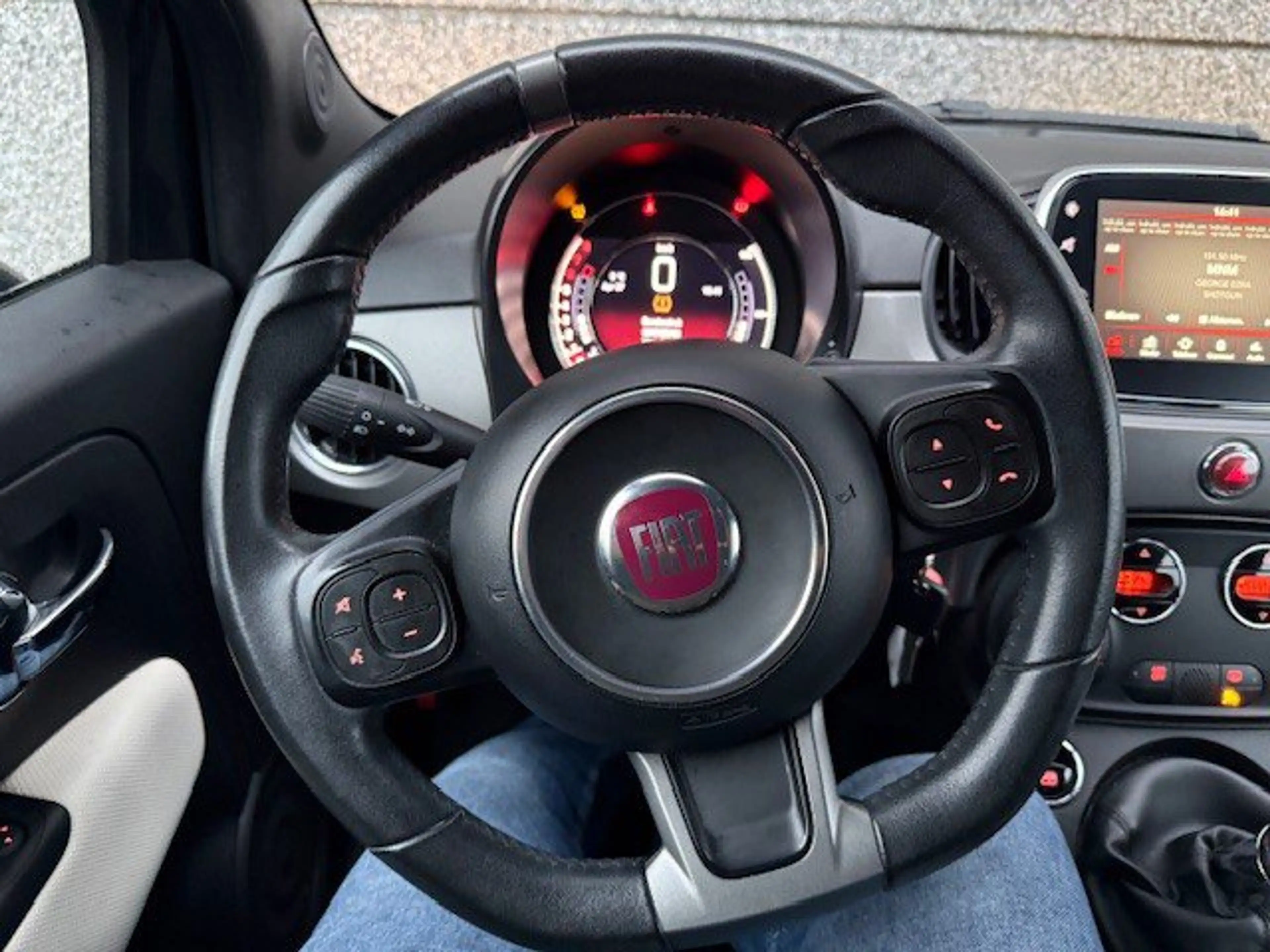 Fiat 500 *AC*CAR PLAY*HALF LEDER* 1.2 Benzine — photo 9