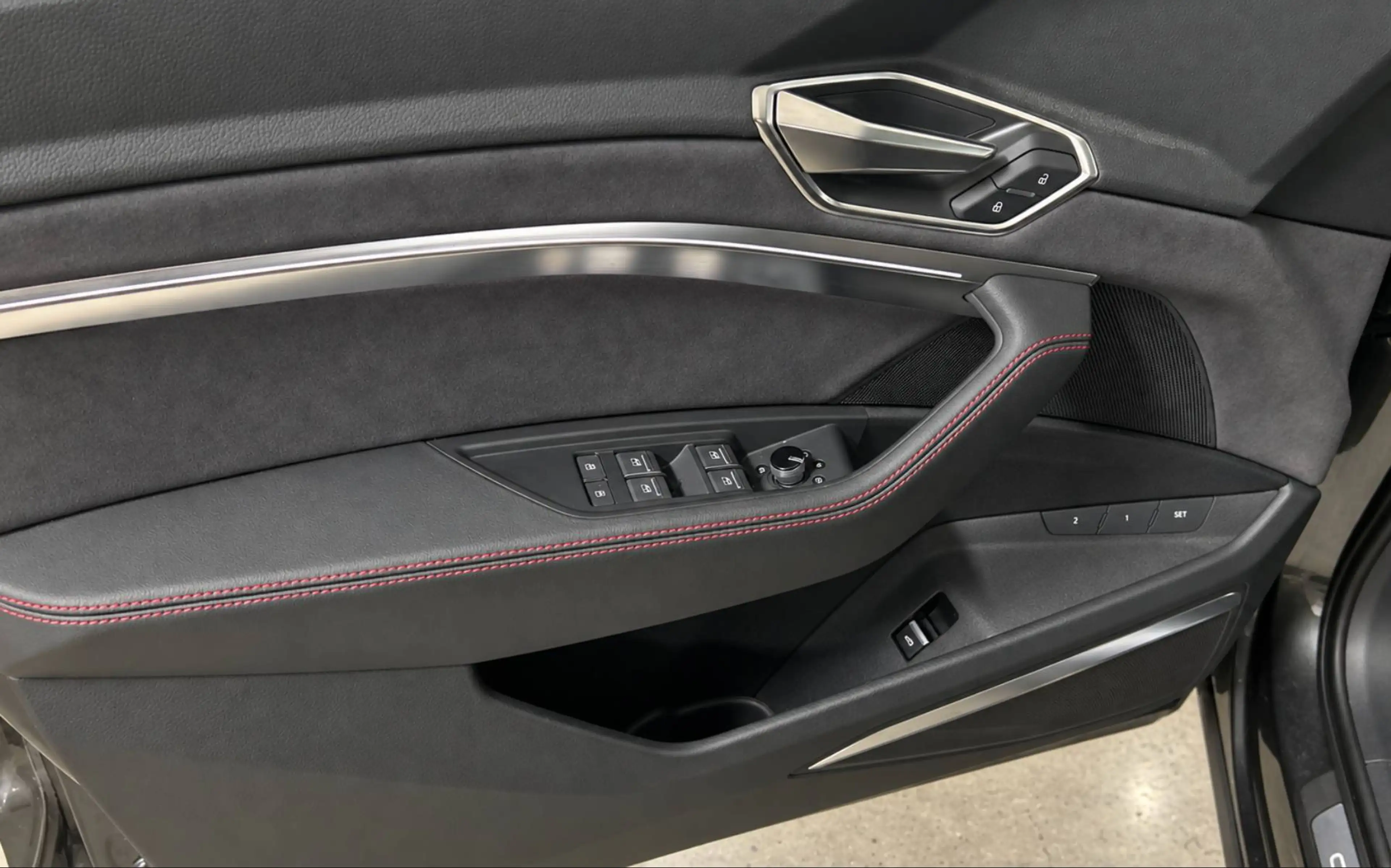 Audi Q8 e-tron Q8 e-tron Sportback 55 quattro S line — photo 14