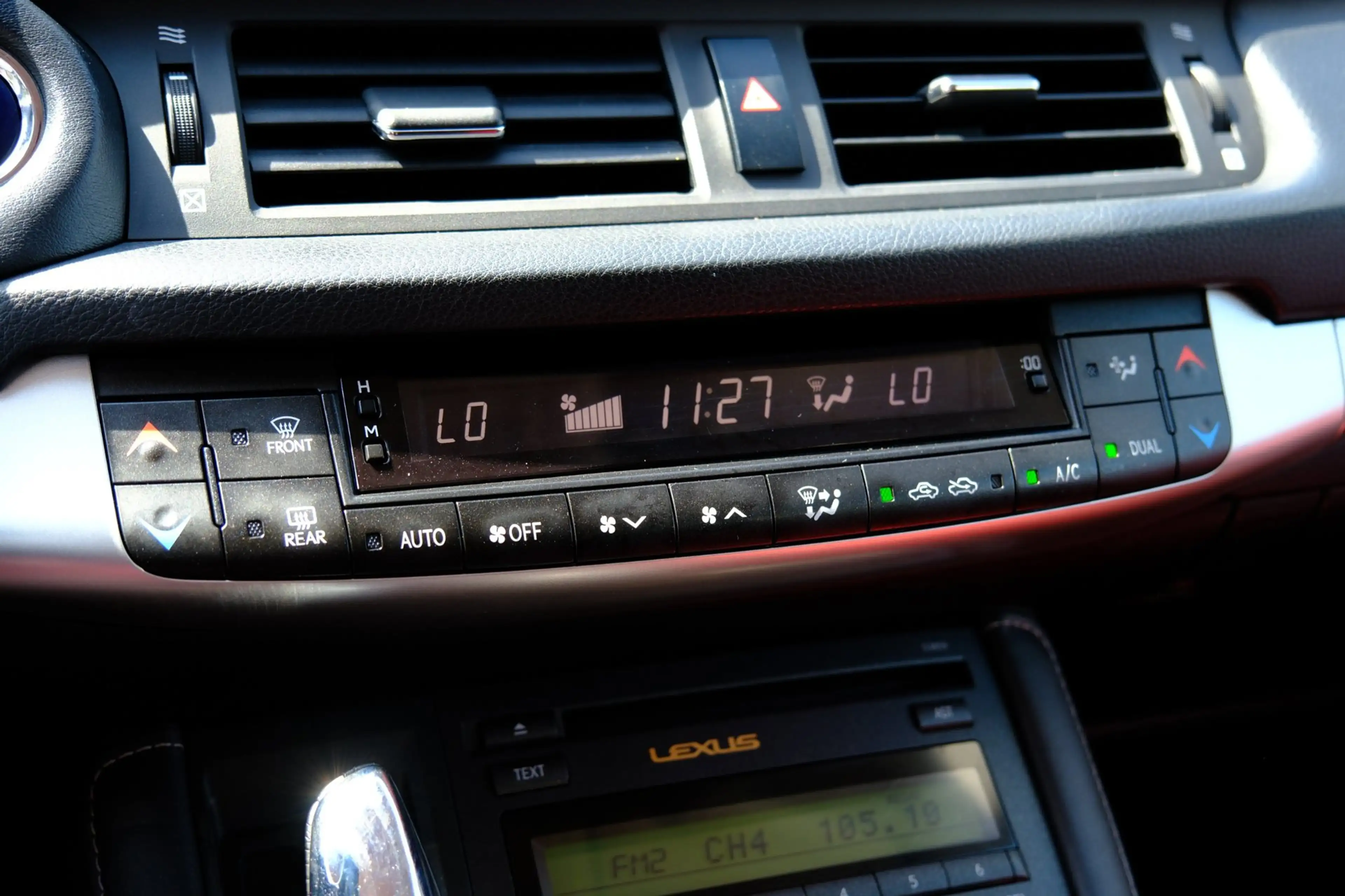 Lexus CT 200h Hybrid Aut. Clima|Alcantara|Cruise — photo 13