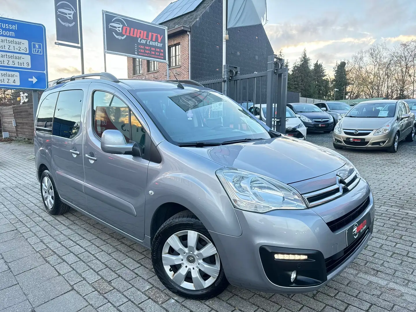 Citroen Berlingo Multispace 1.2 BENZINE   108000 km garantie Gris - 1