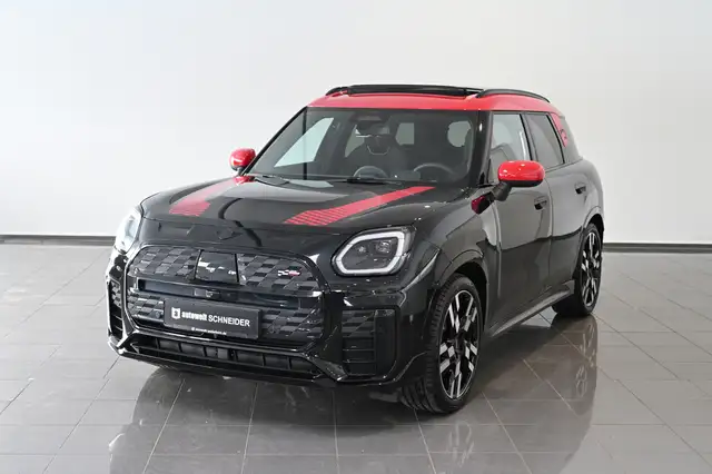 MINI Cooper SE Countryman ALL4 JCW Trim XL-Paket AHK