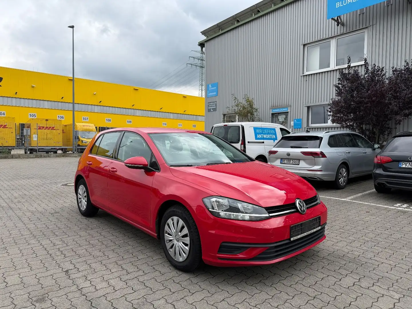 Volkswagen Golf VII 1.0 TSI Lim. Trendline BMT Rouge - 1
