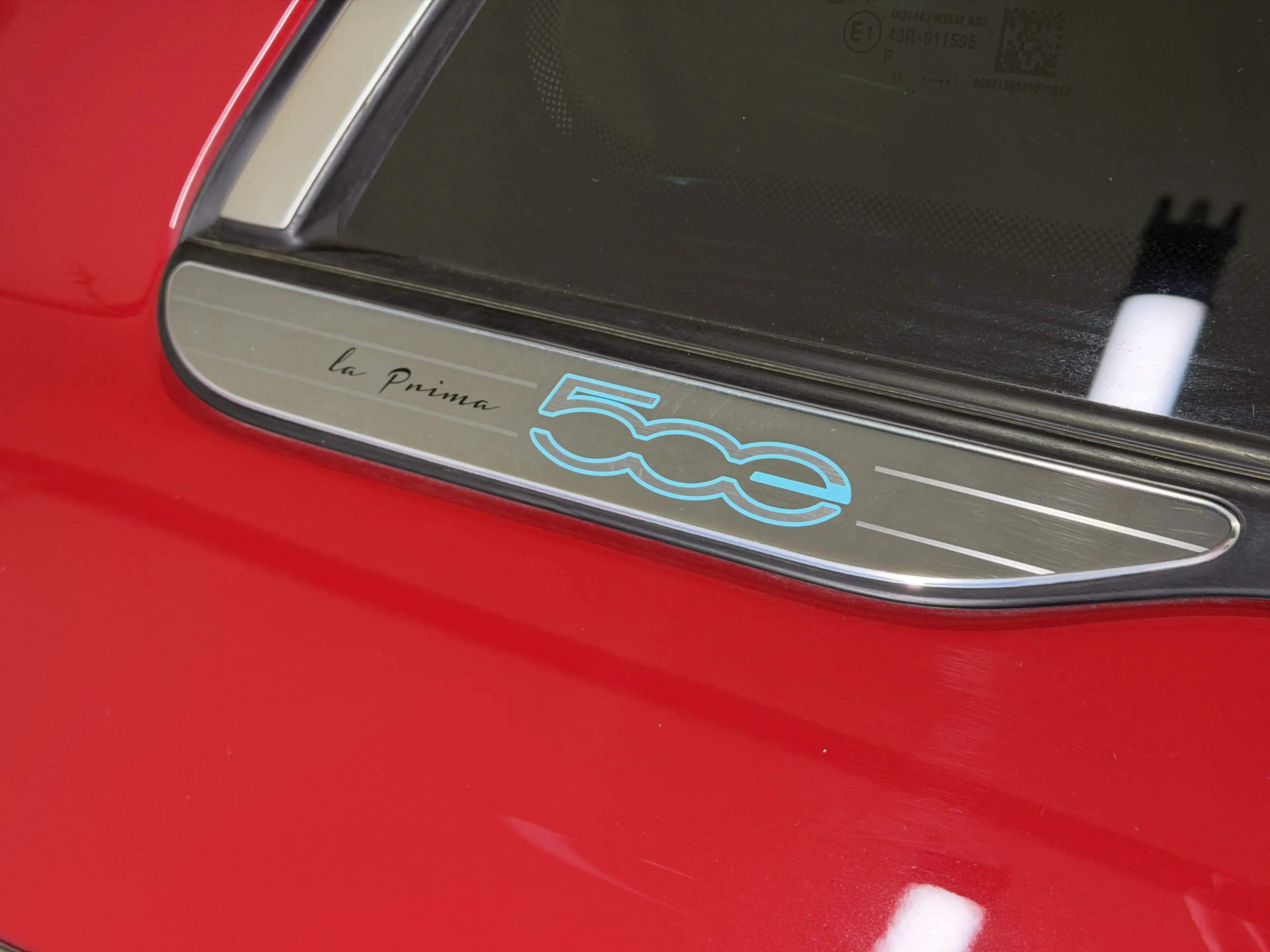 Fiat 500 La Prima 42 kWh | Luxe Leder | ACC | Keyless | Pan — photo 12