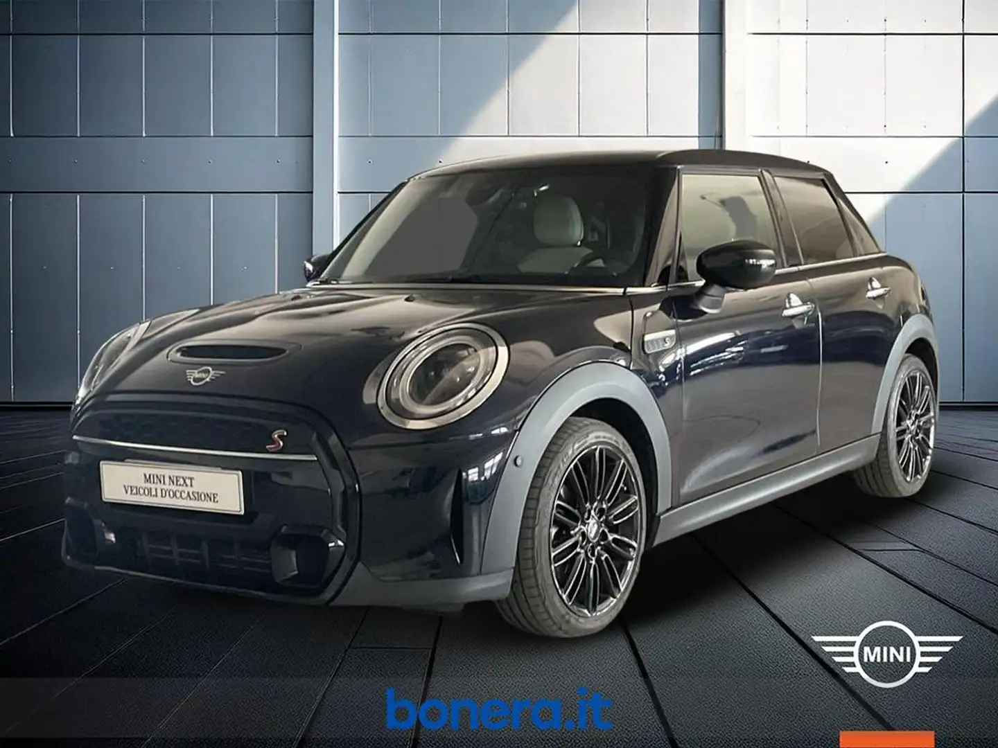 MINI Cooper S 2.0 TwinPower Turbo Cooper S Schwarz - 1
