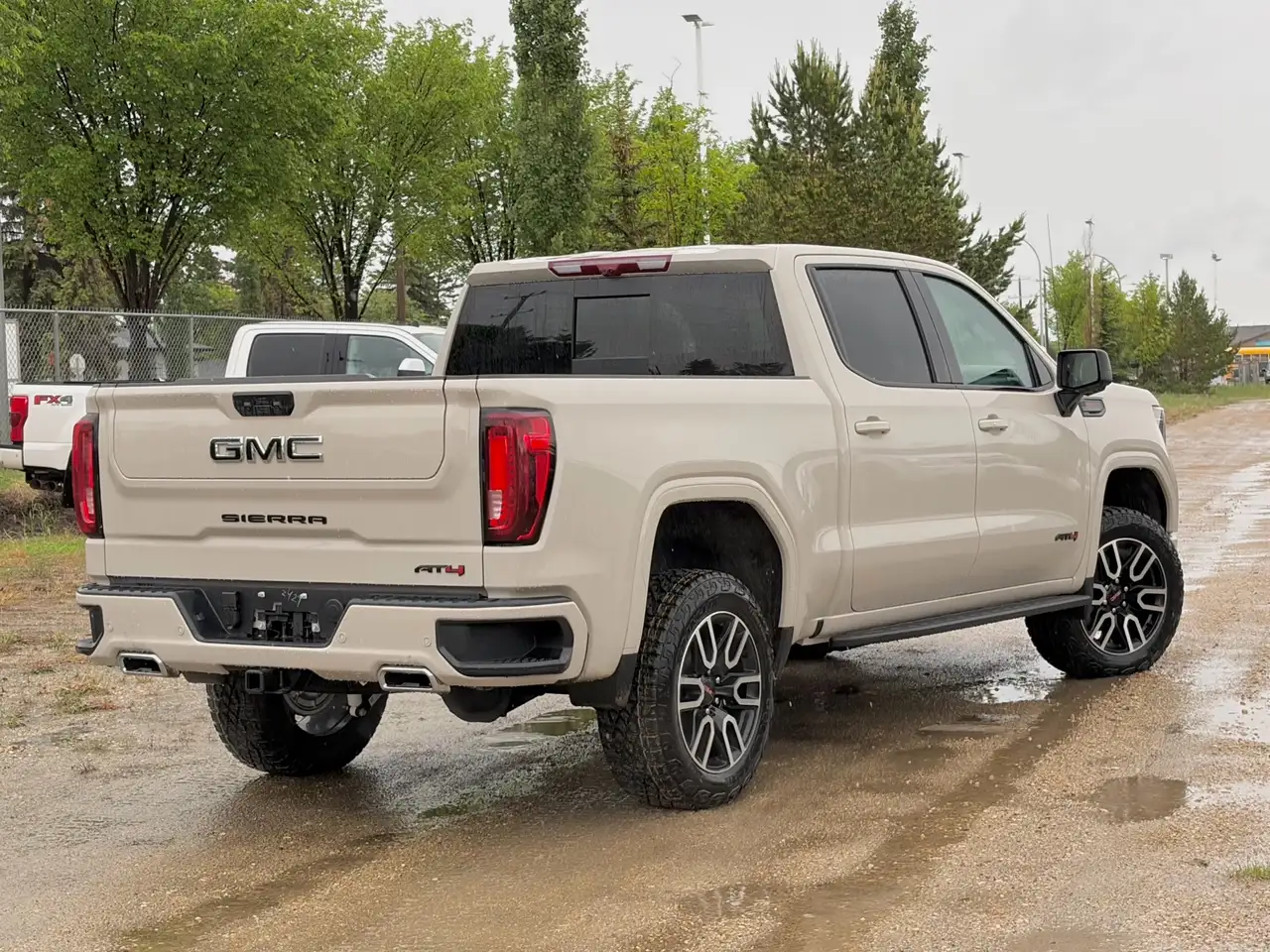 GMC Sierra 1500 photo GMC Sierra 1500