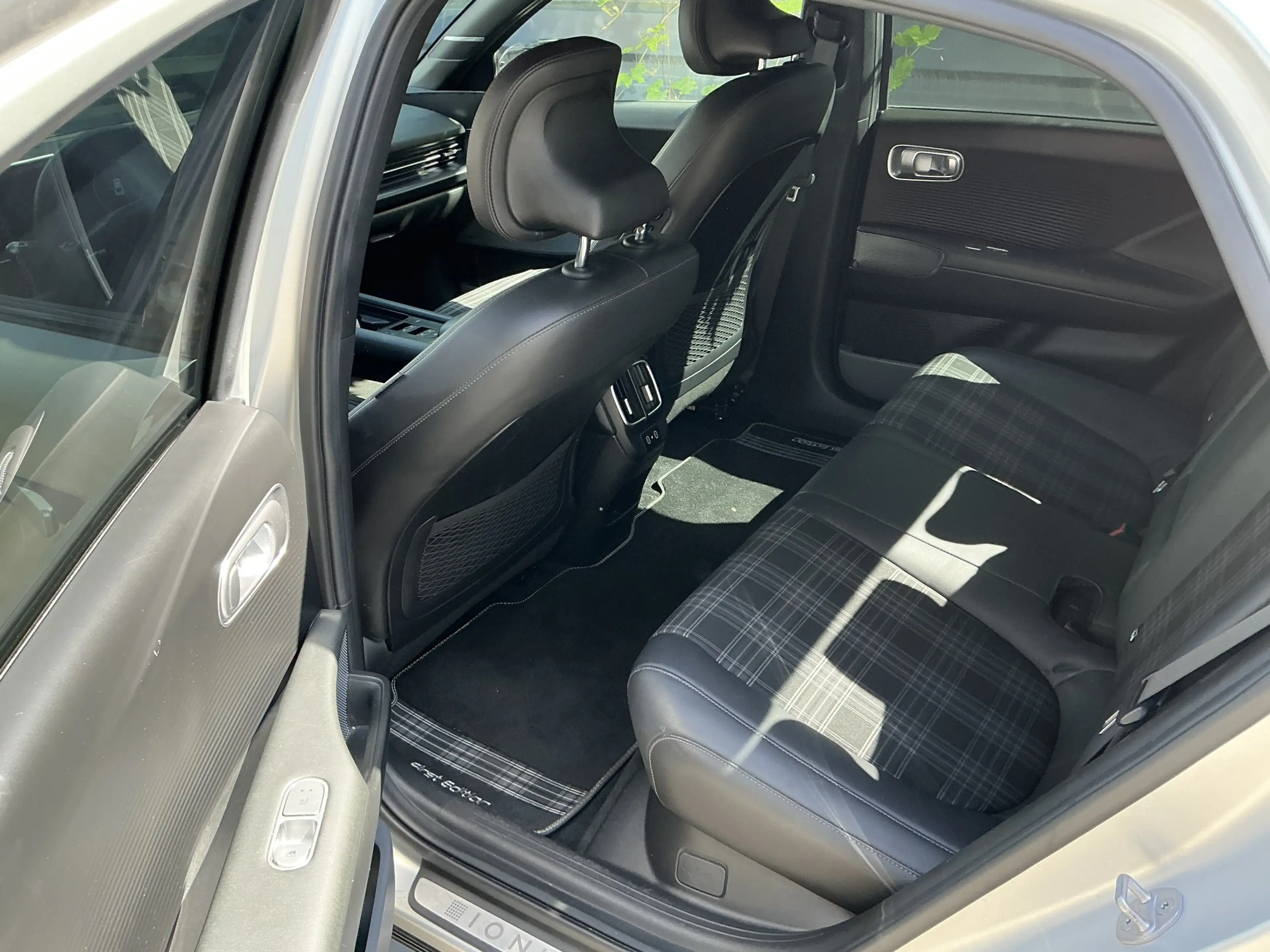 Hyundai IONIQ 6 First Edition Leder Pano BOSE ACC 4WD — photo 5