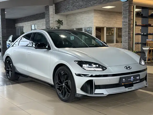 Hyundai IONIQ 6 First Edition Leder Pano BOSE ACC 4WD
