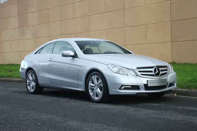 Mercedes-Benz E 350 Coupé CGI Avantgarde