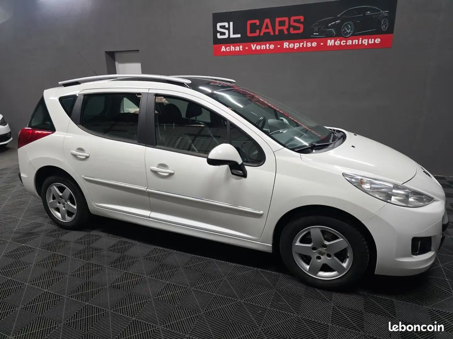 Peugeot 207 1.4l 95ch Urban Move Blanc - 1