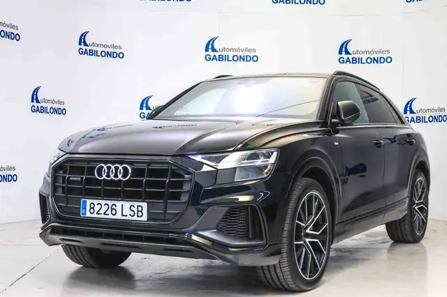 Audi Q8 55 TFSIe Black line quattro