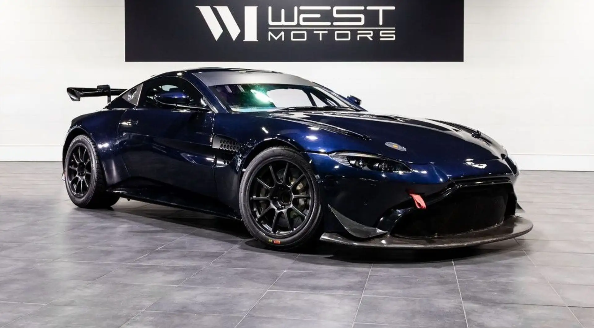 Aston Martin V8 GT4 AMR 510 Peinture bleu TVA Palmarès 2023 Boite neuve Azul - 1