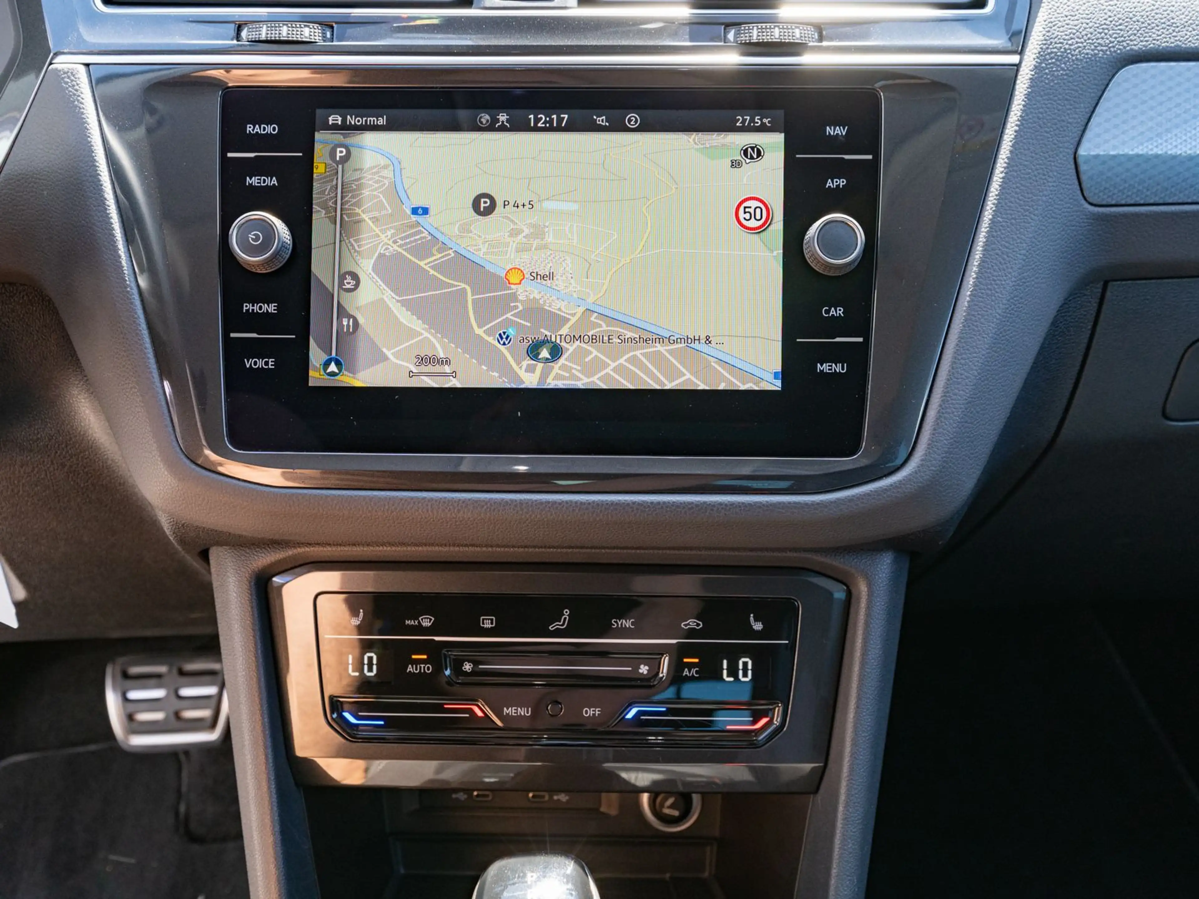 Volkswagen Tiguan Active 1.5 TSI DSG LED Navi RFK SHZ ACC — photo 13