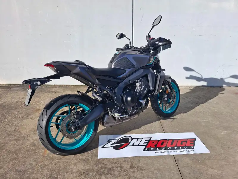 Yamaha MT-09 - foto 3