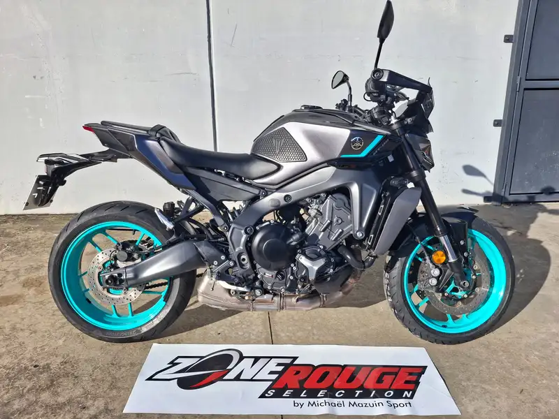 Yamaha MT-09 - foto 2