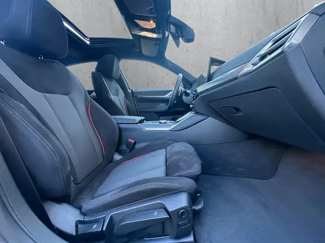BMW 4 Series view 14
