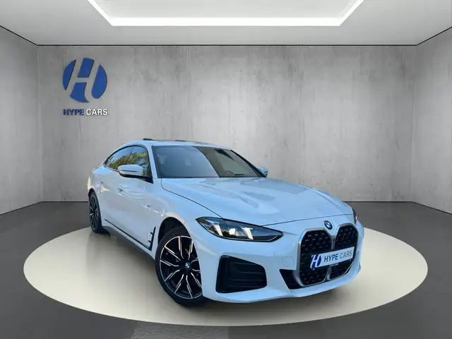 BMW 4 Series view 3