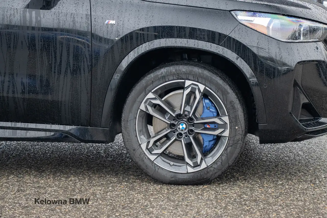 BMW X1 снимка BMW X1