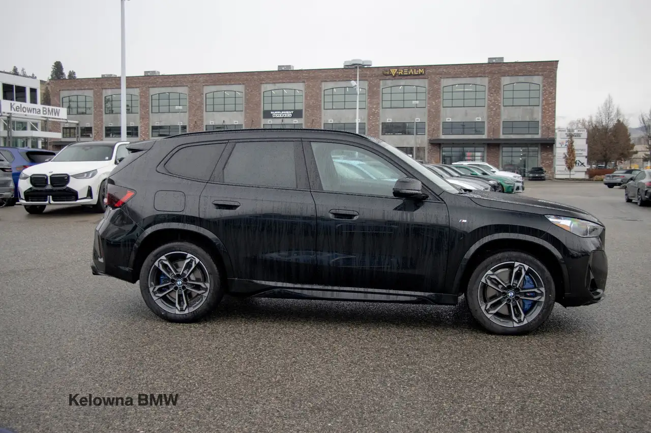 BMW X1 снимка BMW X1