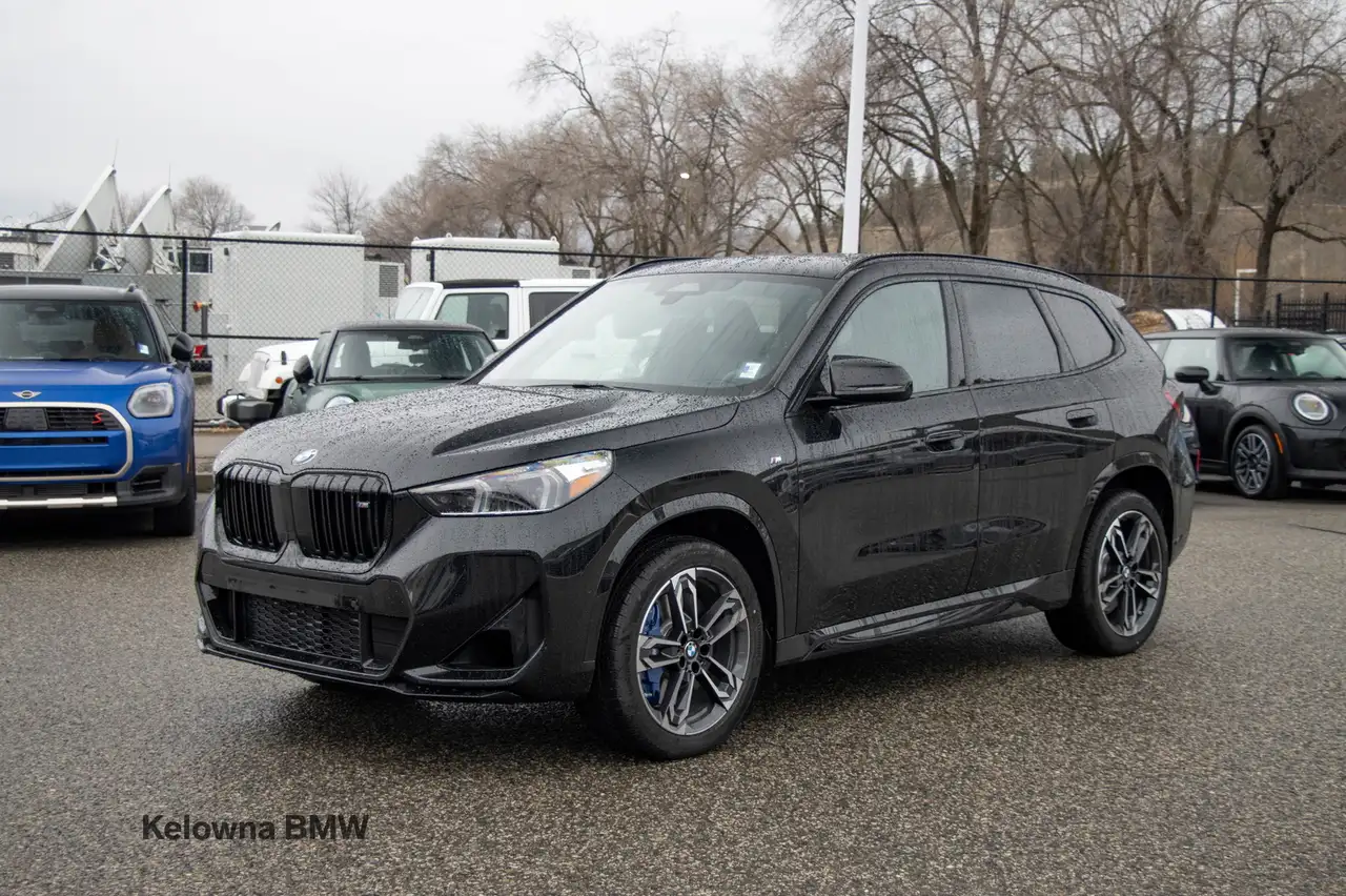 BMW X1 снимка BMW X1