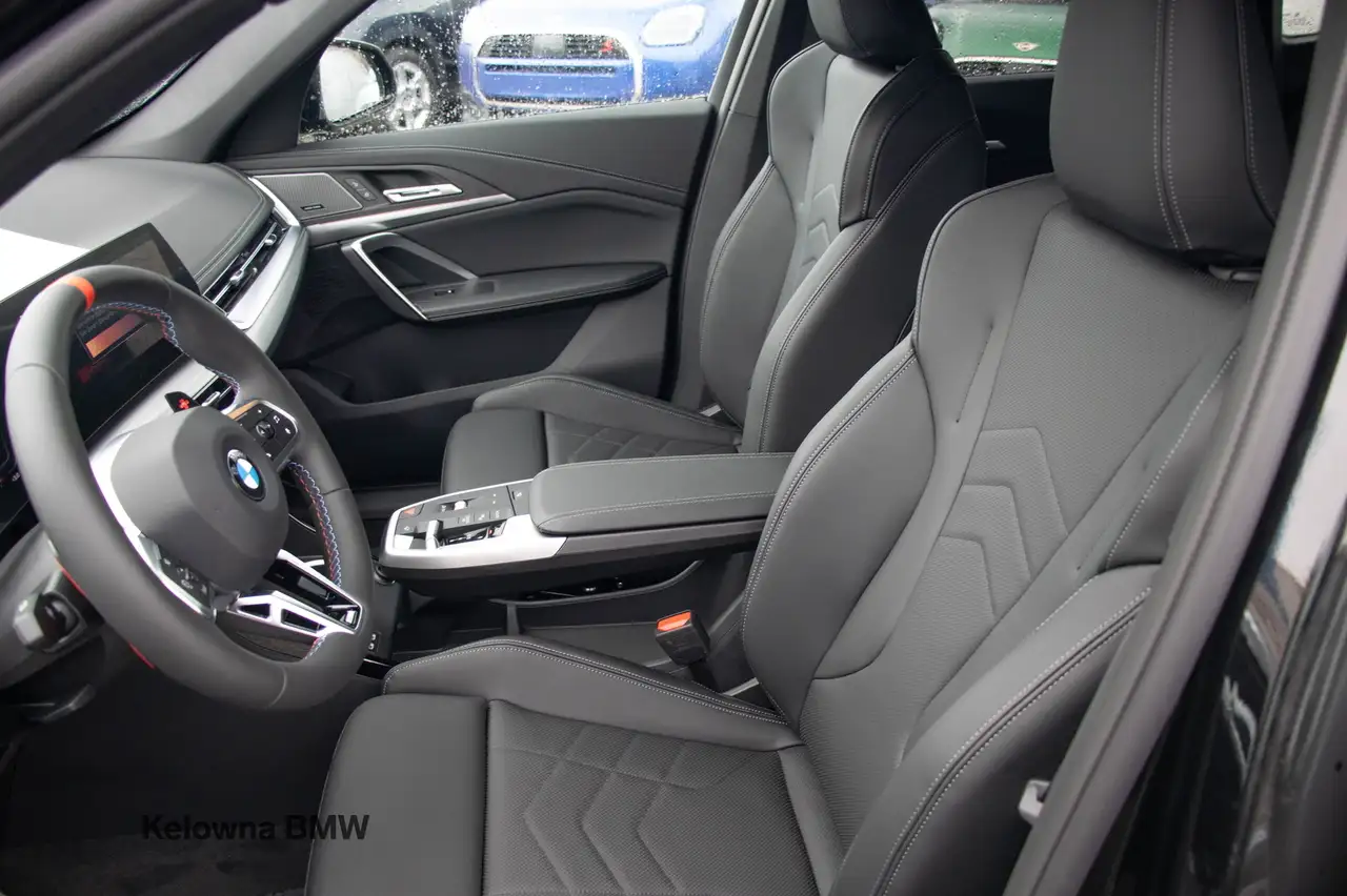 BMW X1 снимка BMW X1