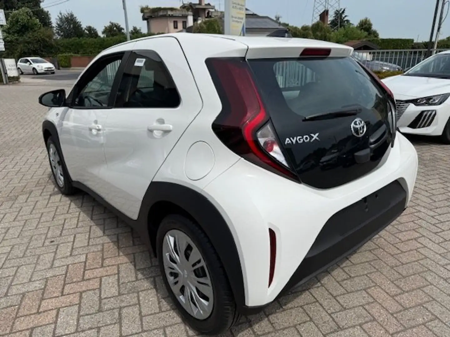 Toyota Aygo ACTIVE S CVT Bianco - 2