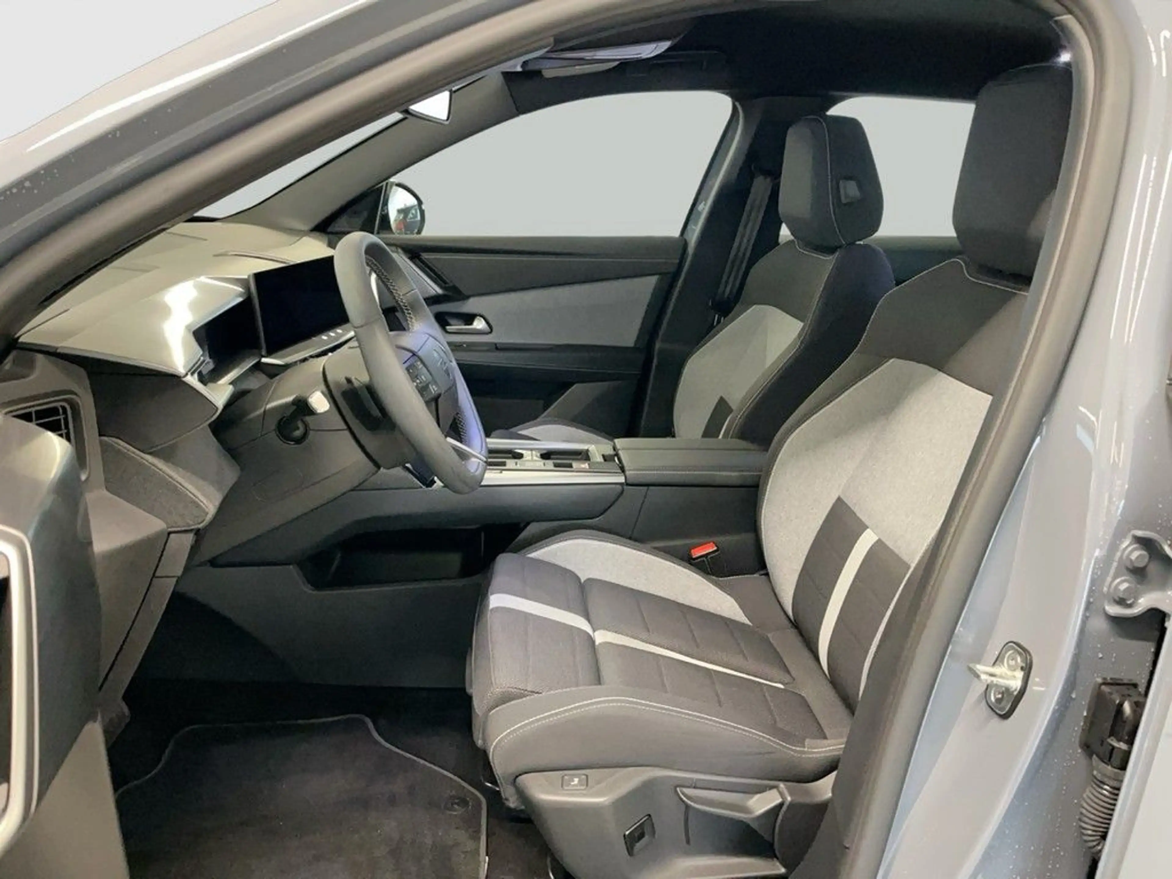 Opel Grandland (X) 1.2 Mild- Hybrid Edition Navi LED — photo 10
