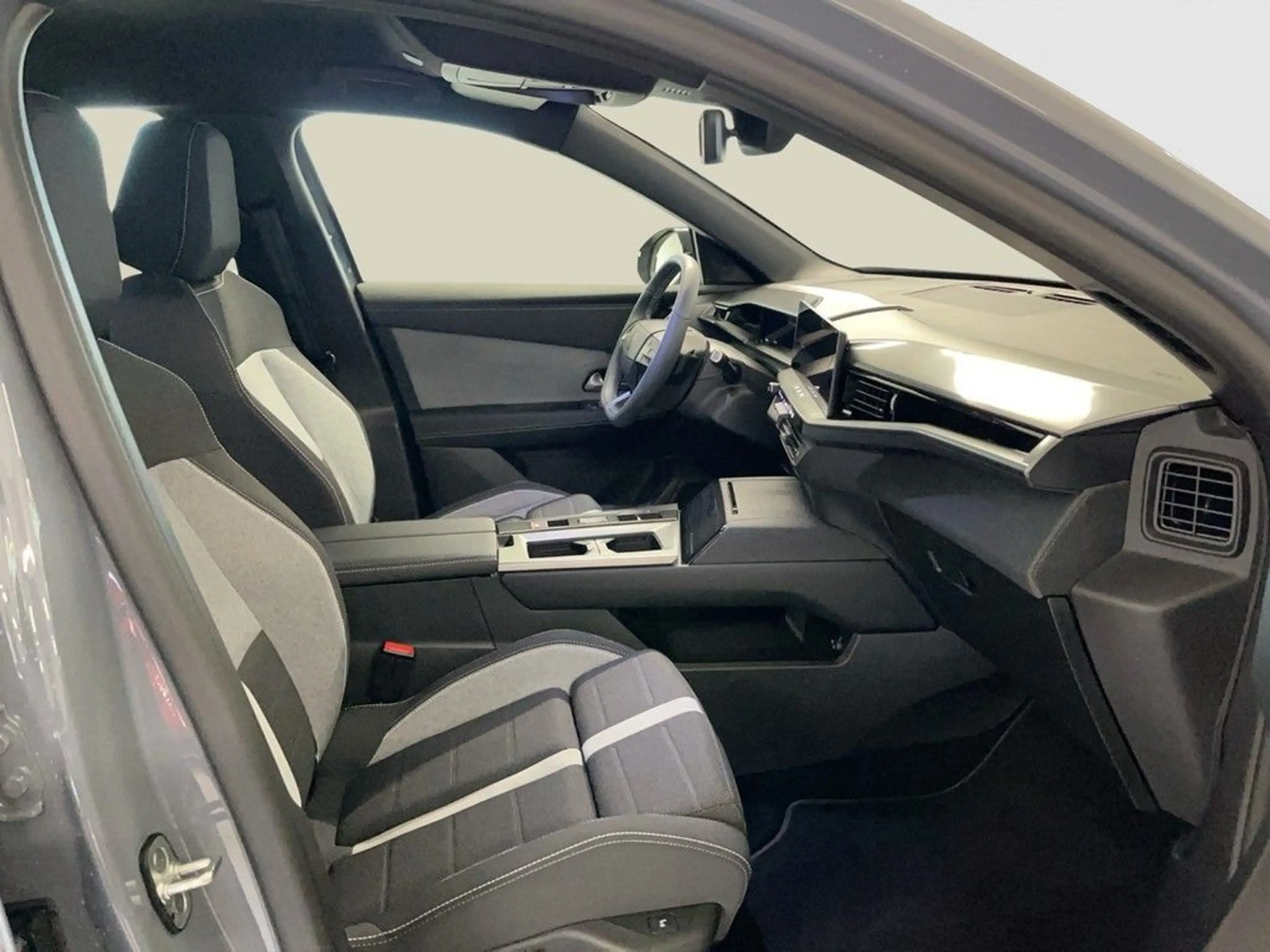 Opel Grandland (X) 1.2 Mild- Hybrid Edition Navi LED — photo 14