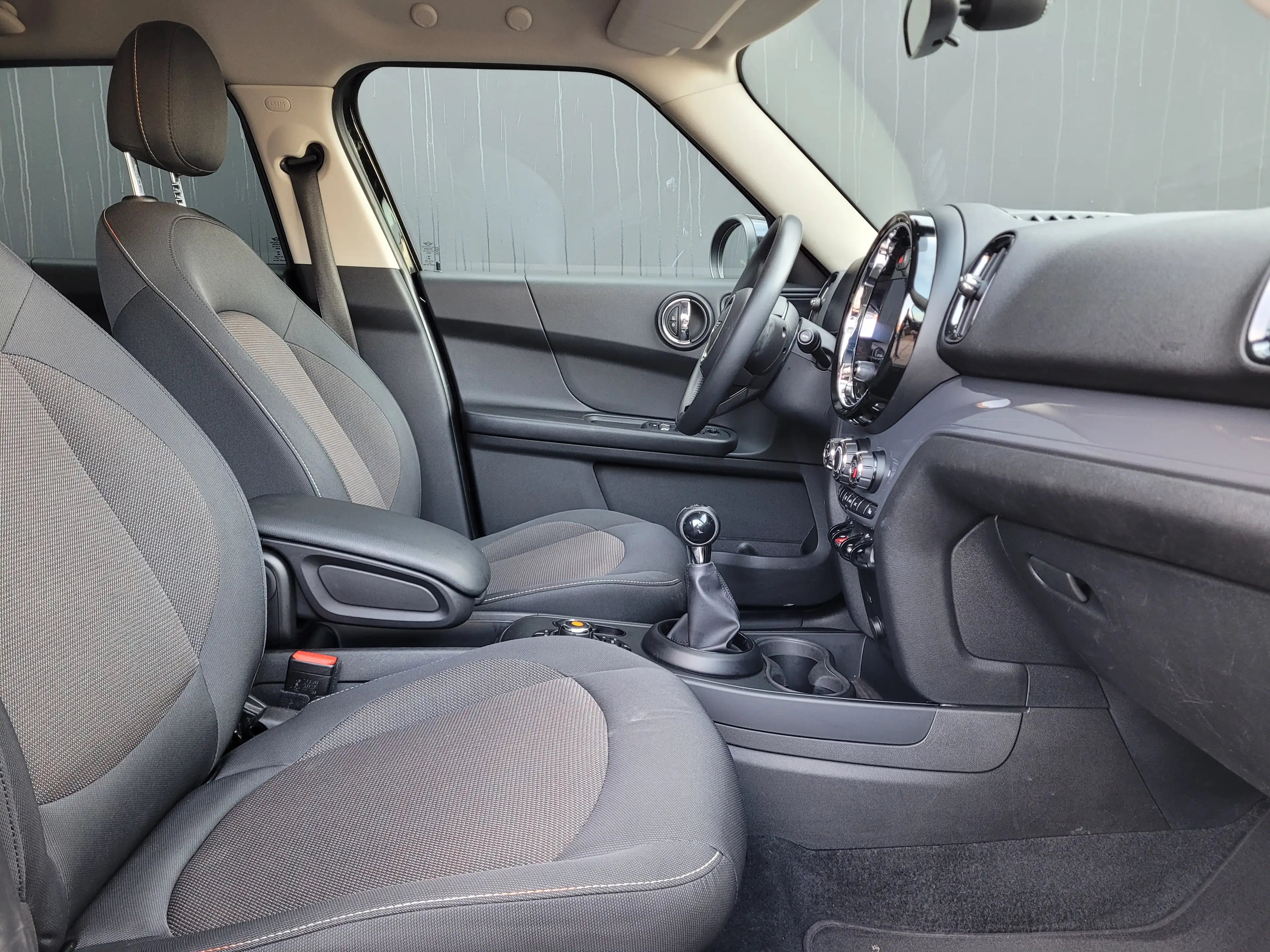 MINI Cooper D Countryman *NAVI*STOELVERWARMING*KEYLESS*FULL LED*SPORTSTUUR* — photo 10