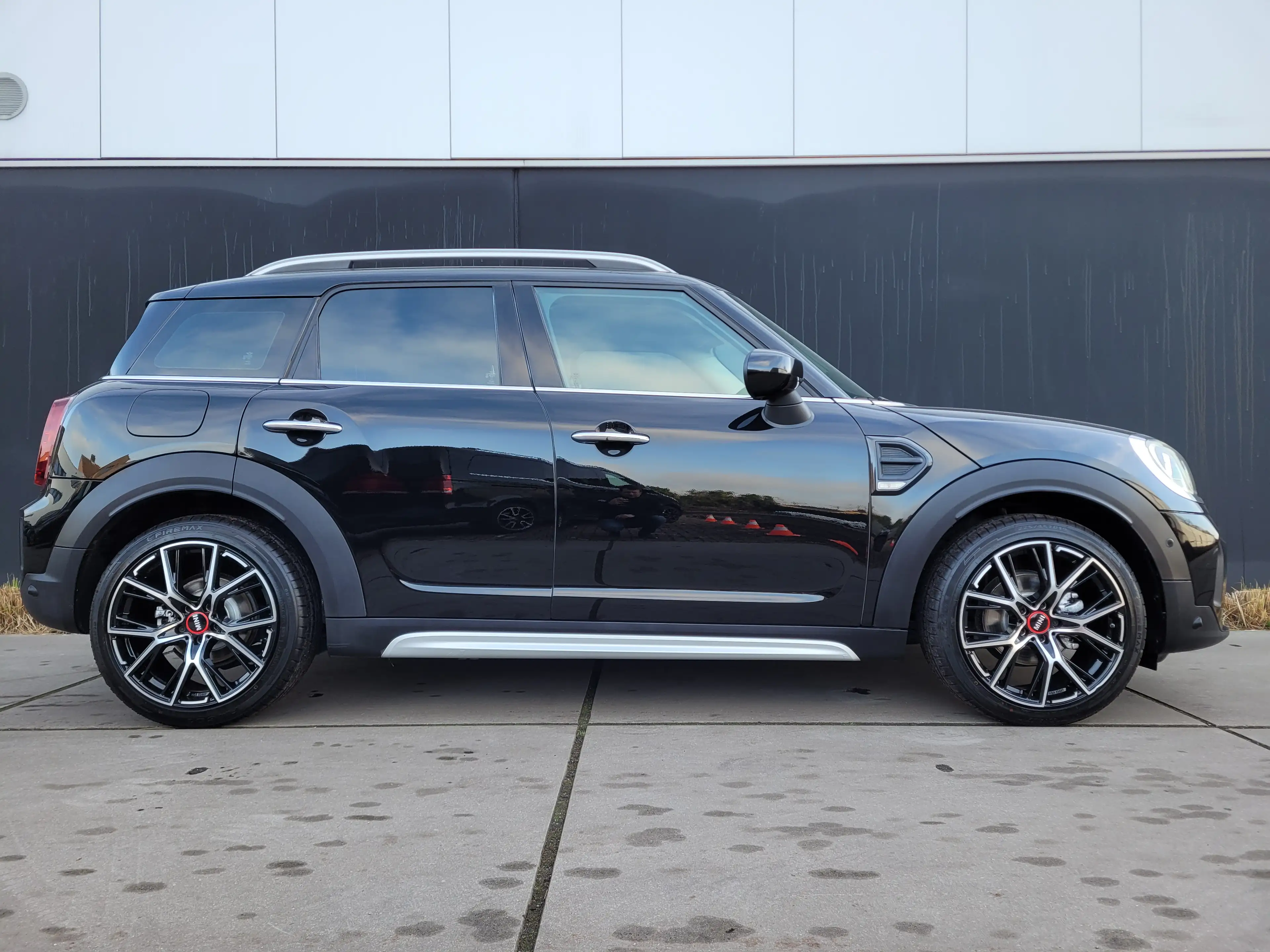 MINI Cooper D Countryman *NAVI*STOELVERWARMING*KEYLESS*FULL LED*SPORTSTUUR* — photo 2