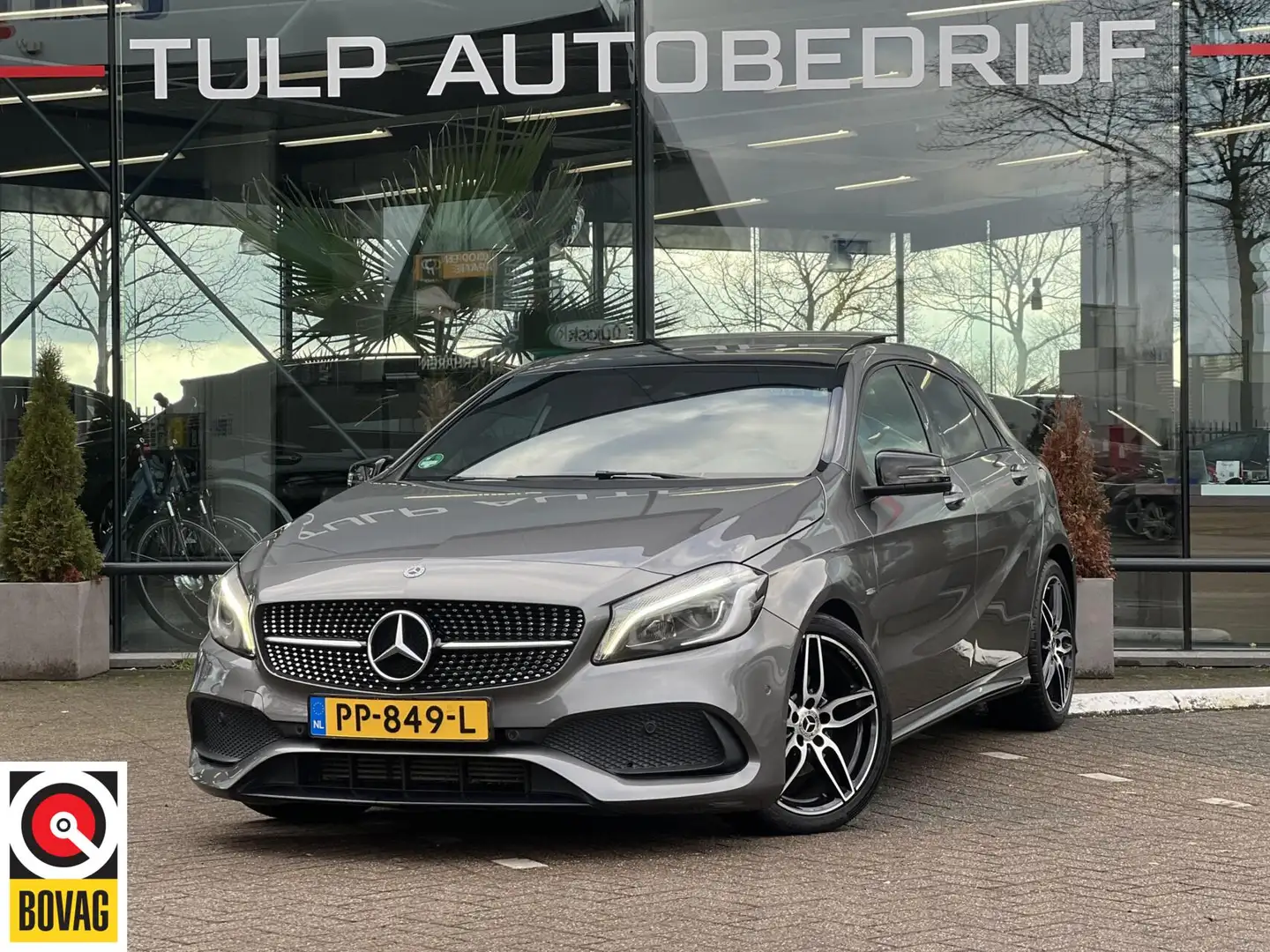 Mercedes-Benz A 180 Business Solution AMG Automaat Dak Nav Gris - 1