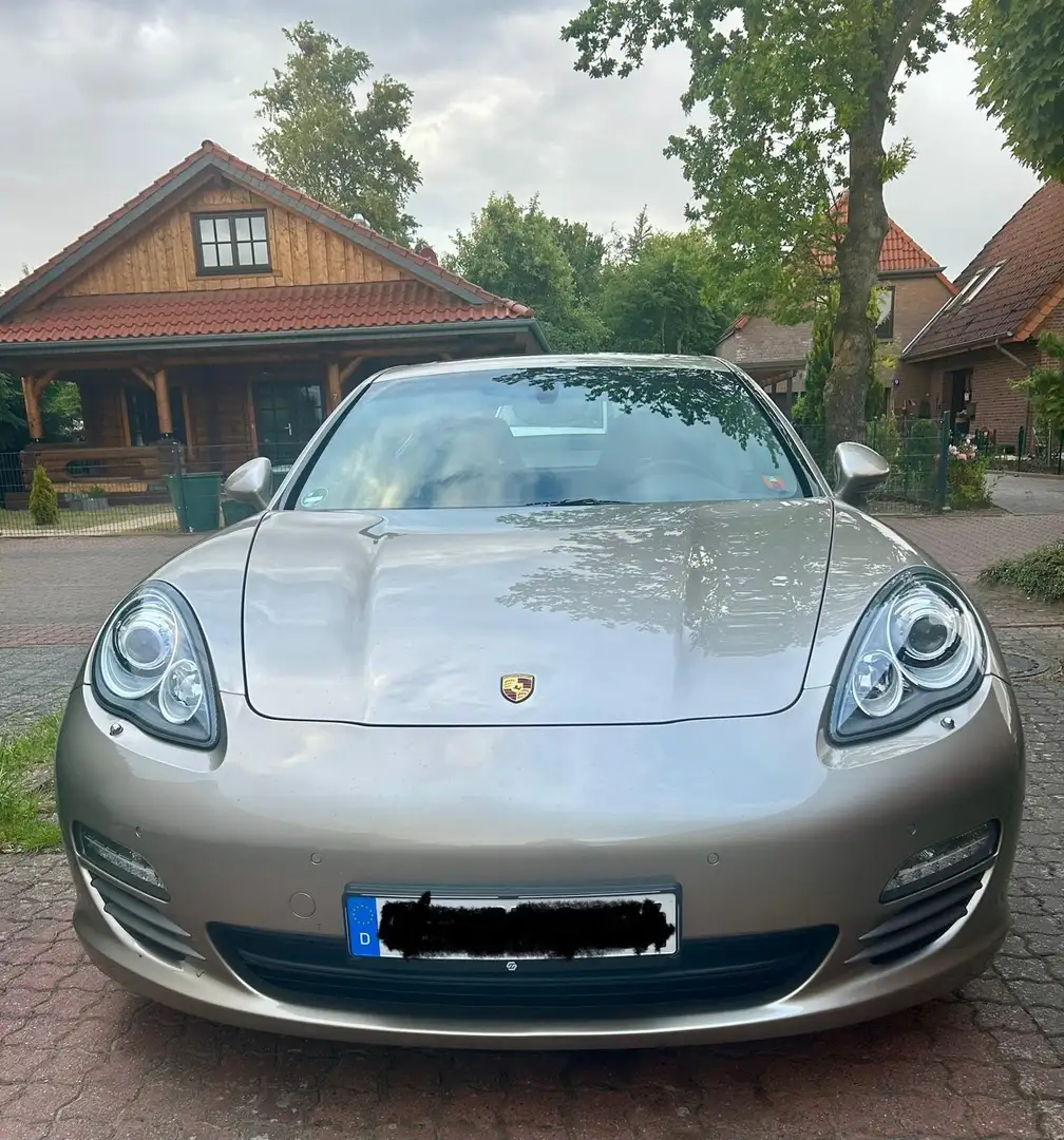 Porsche Panamera Panamera 4S PDK brončana - 1