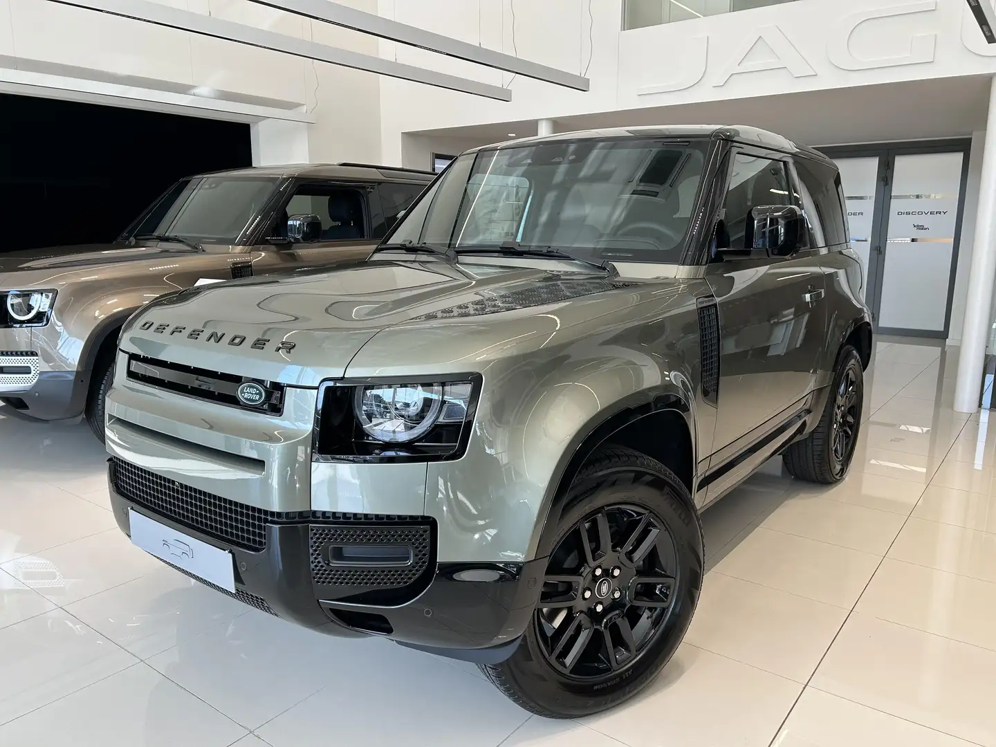 Land Rover Defender X-DYNAMIC SE Groen - 1