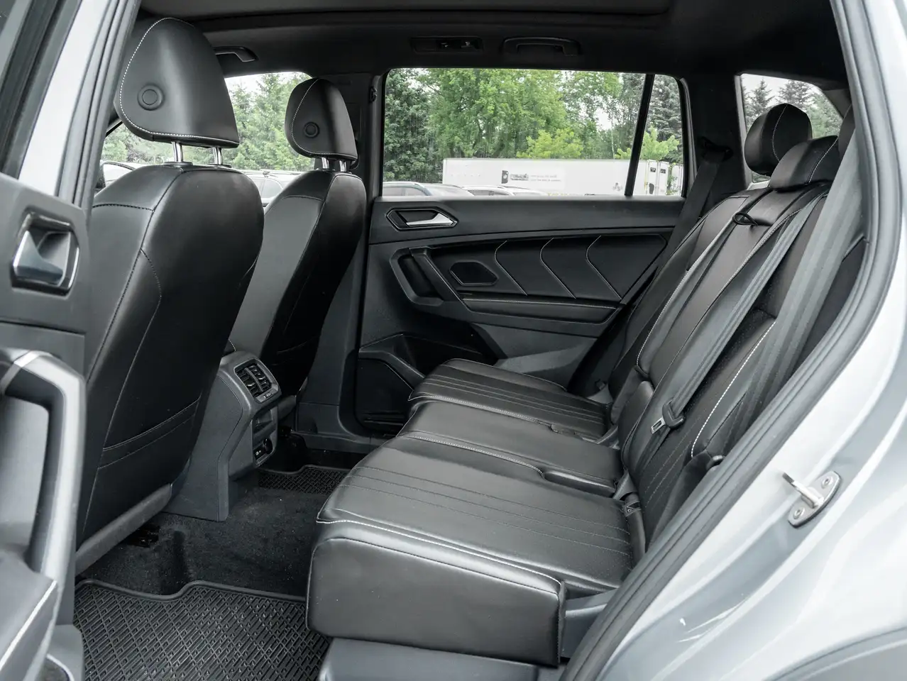 Volkswagen Tiguan снимка Volkswagen Tiguan