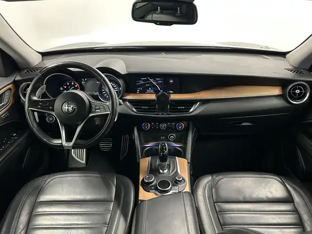 Alfa Romeo Stelvio view 2