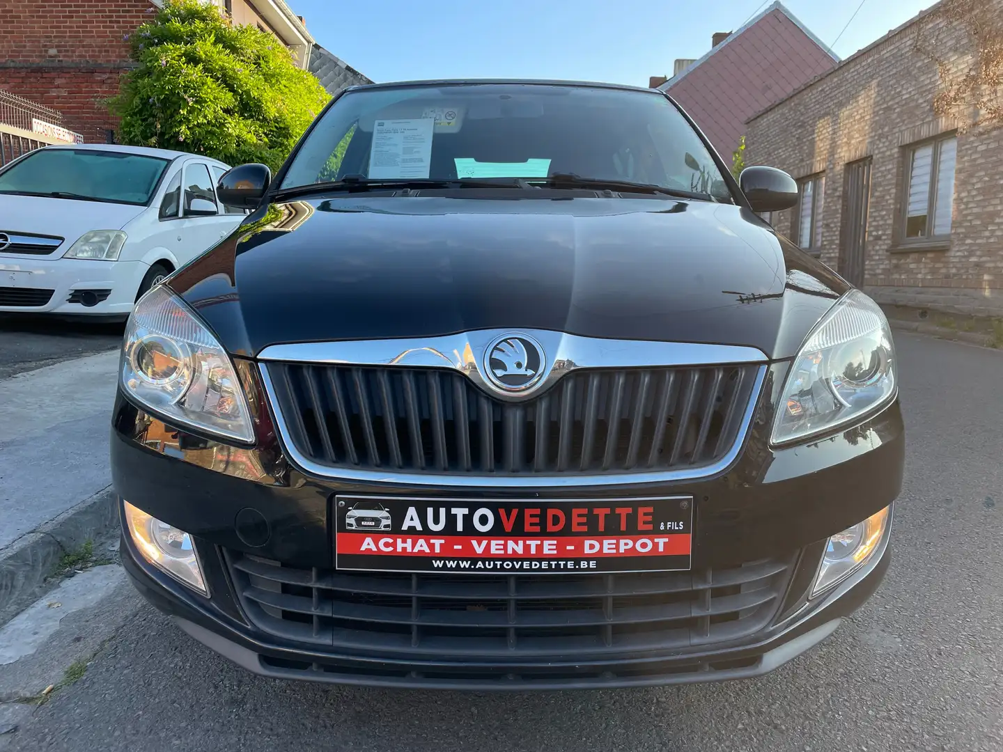 Skoda Fabia Fabia 1.2 TSI Ambition 63(86)KW(HP) GAR .1AN Noir - 2