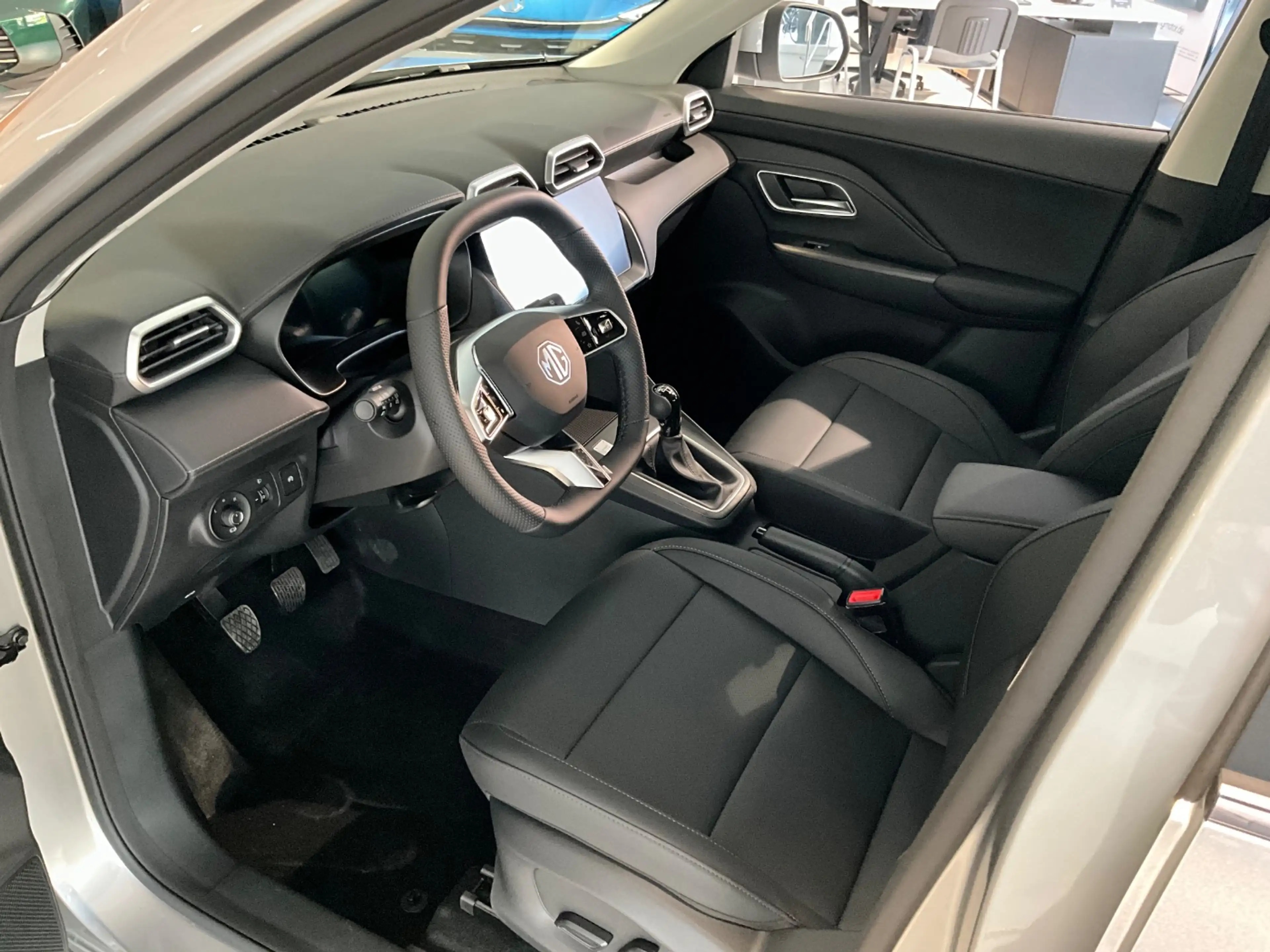 MG ZS 1.5 T Comfort LED+Navi+SHZ+Fernlichtass.+Kam. — photo 12